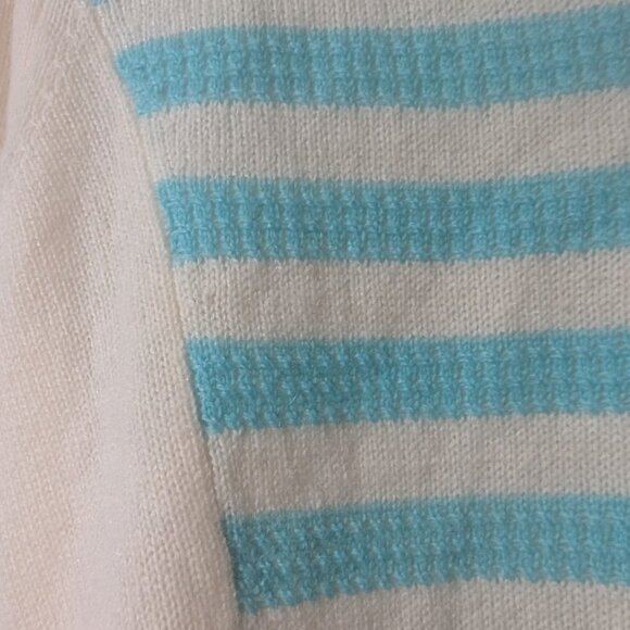 NEW! Kinross | 100% Cashmere V-Neck Sweater In Ivory & Aqua Stripes - Picture 4 of 7